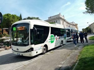 Ônibus BYD entregues à Conerobus e ao Município de Ancona