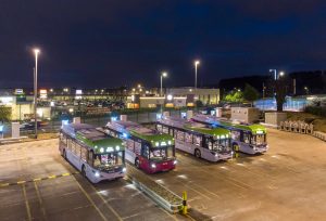 Primeiros ônibus elétricos BYD ADL Enviro200EV, em Glasgow