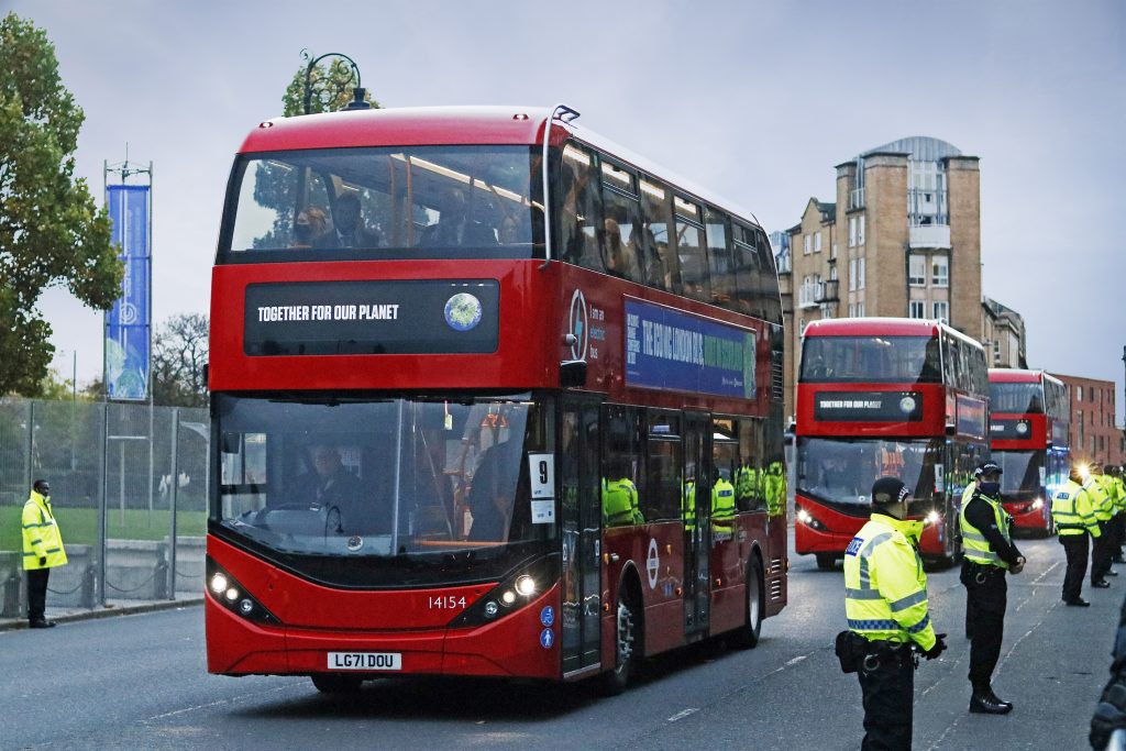 Os 10 ônibus elétricos BYD ADL Enviro400EV em operação na COP26 (Fonte: Alexander Dennis Limited / Keith McGillivray).