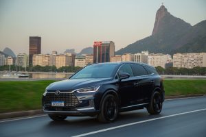 BYD TAN EV, modelo SUV elétrico que iniciou as atividades da empresa no segmento de automóveis