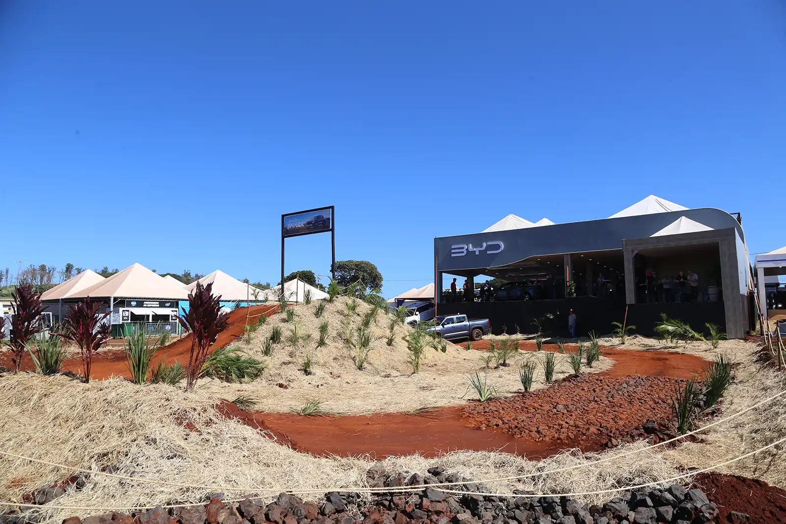 BYD Shark estande Agrishow