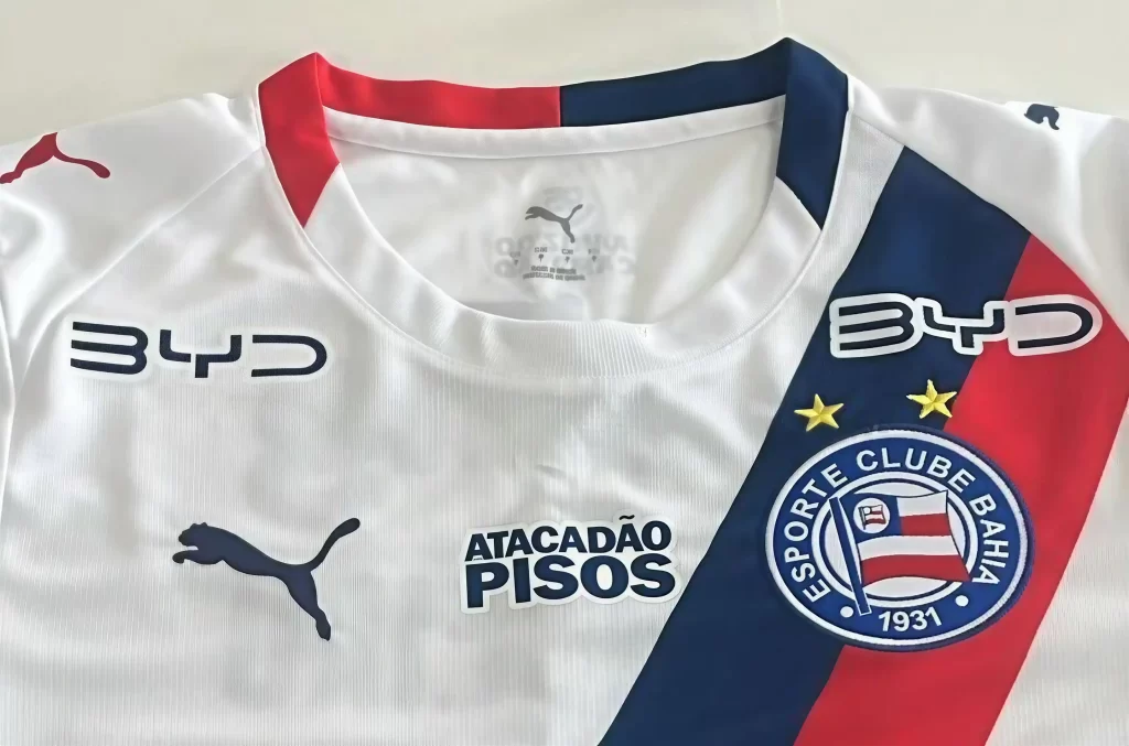 BYD patrocina a camiseta do Esporte Clube Bahia