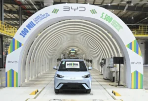 BYD celebra marcos históricos em Camaçari
