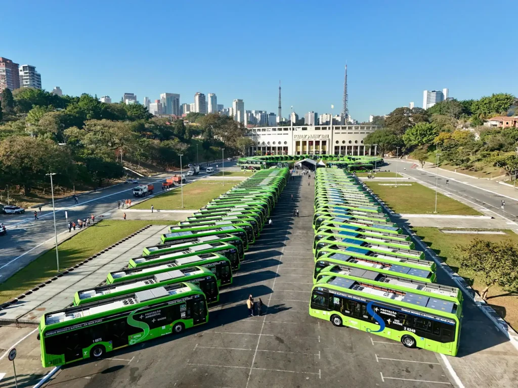 Entrega de ônibus para prefeitura de SP em Agosto 2026